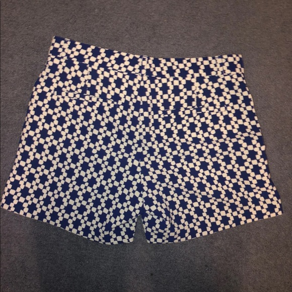 Banana Republic Blue and White Shorts - Picture 5 of 6